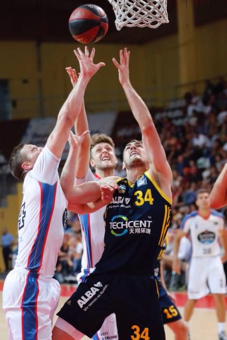 Partido entre el Obradoiro y el Alba en el Memorial Quino Salvo.