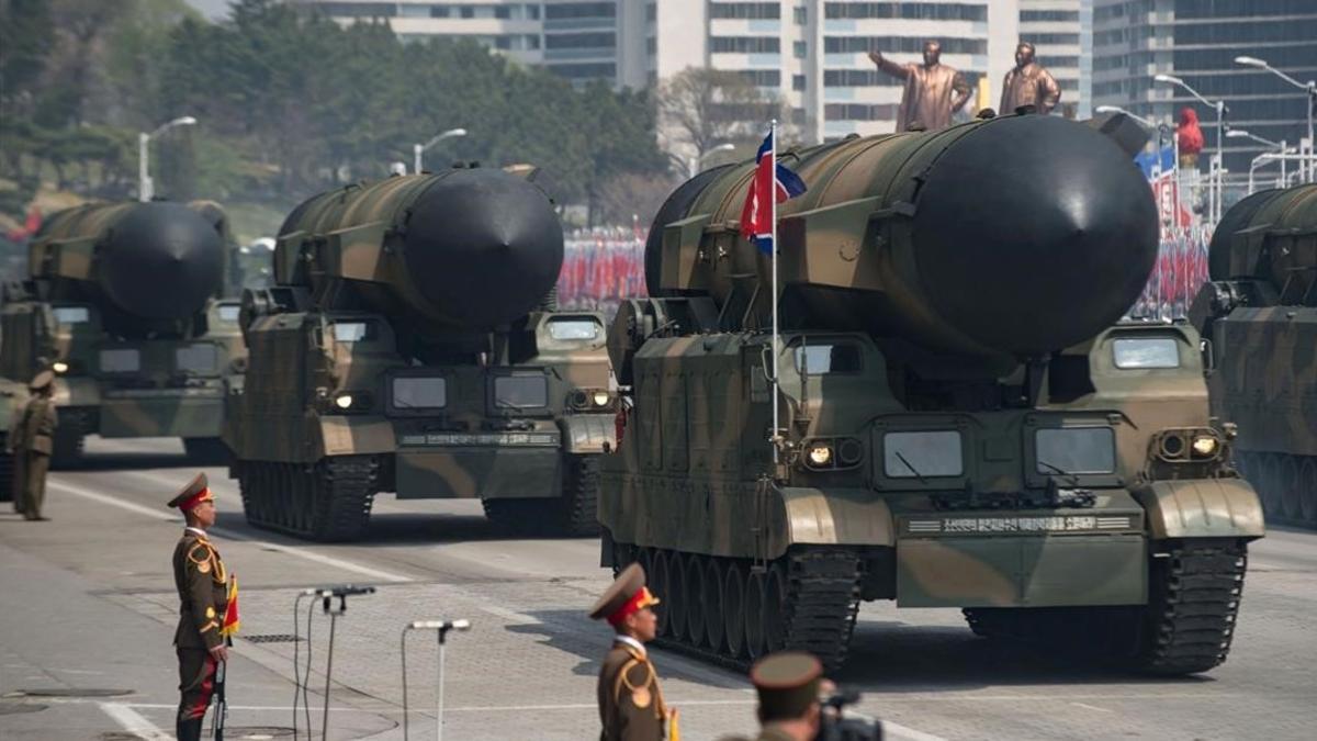 misiles en el desfile militar de Corea del Norte.