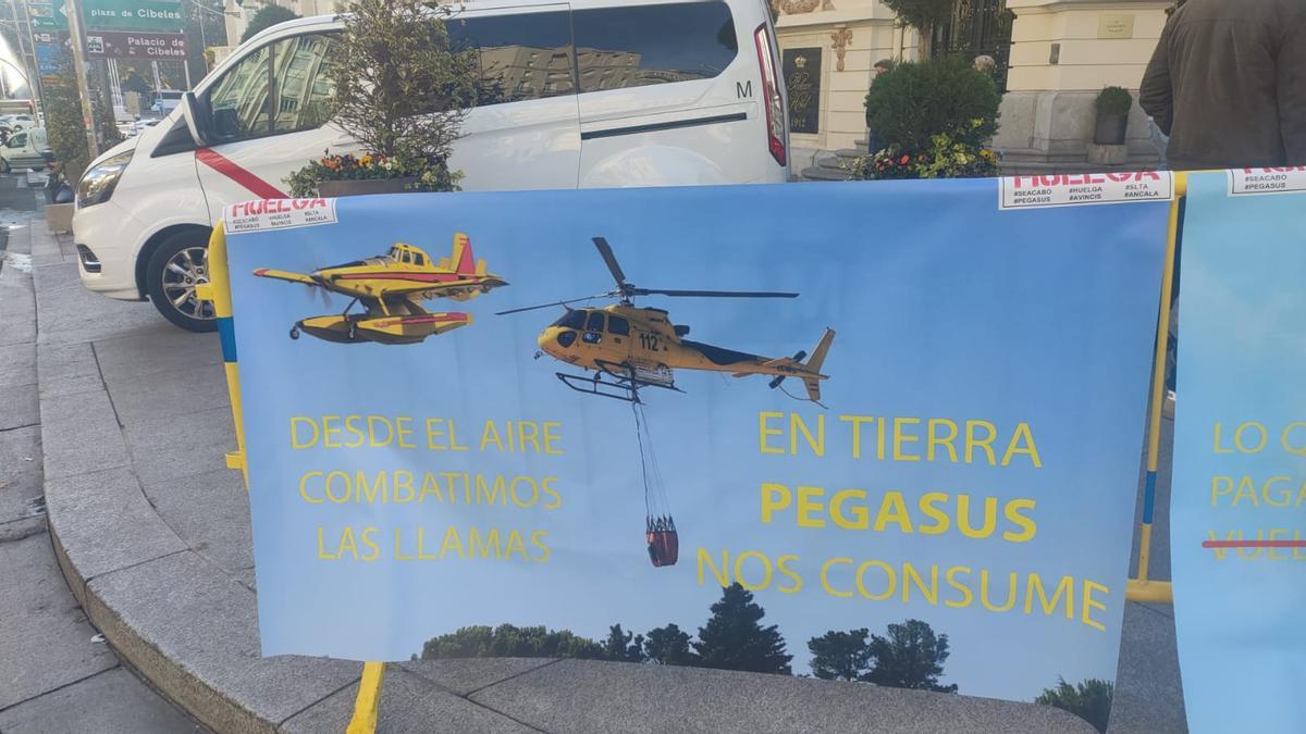 En la puerta del congreso de los Diputados