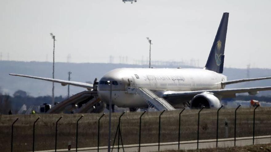 Alarma en Barajas por una amenaza de bomba en un avión