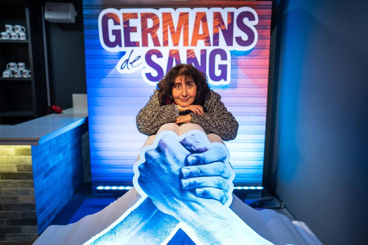 Sesión de Germans de Sang en el Teatro Condal, para los suscriptores y lectores de El Periódico, Diari de Girona, Regió 7 y del semanario Empordà.