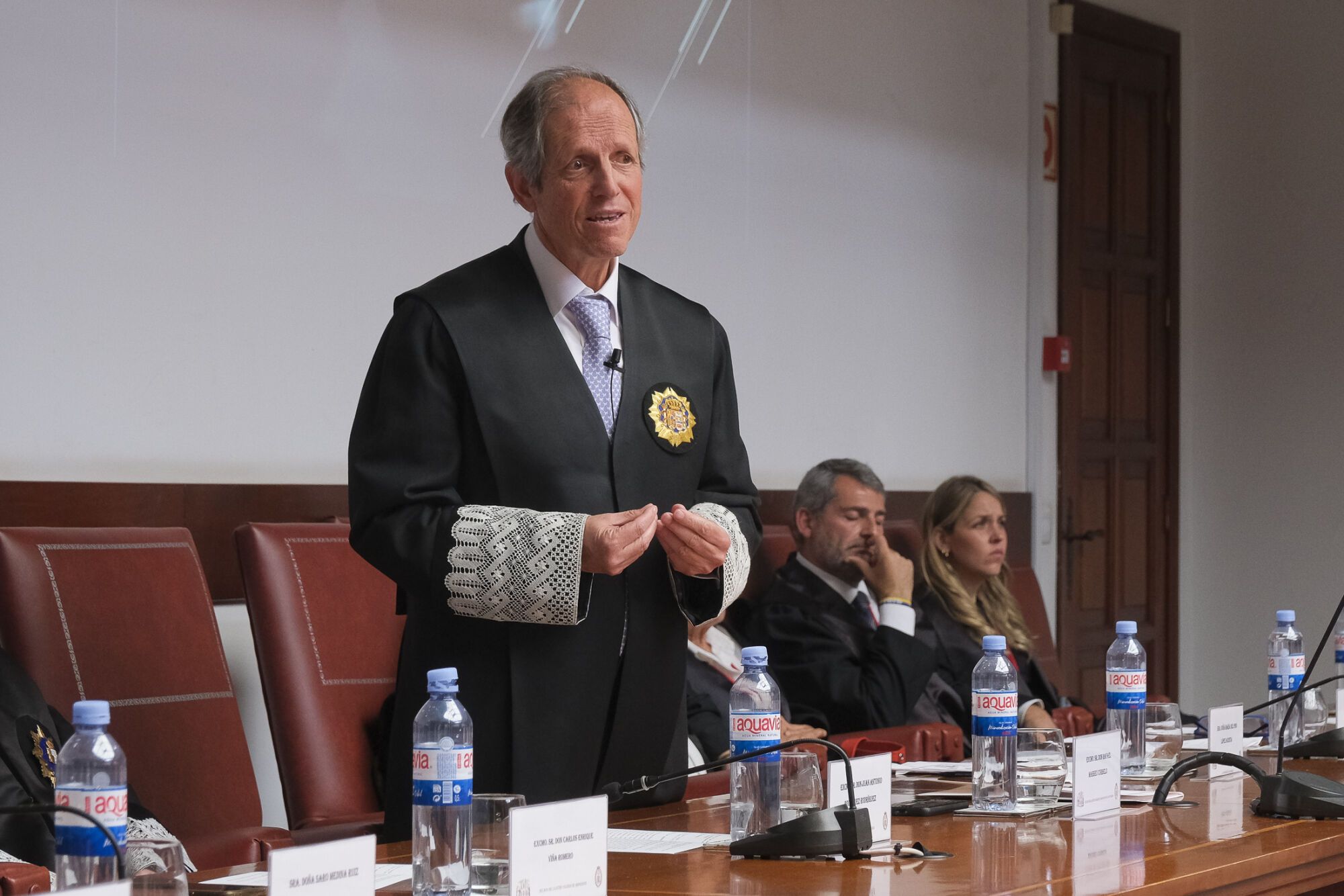 Jura de letrados y entrega de medallas al mérito profesional
