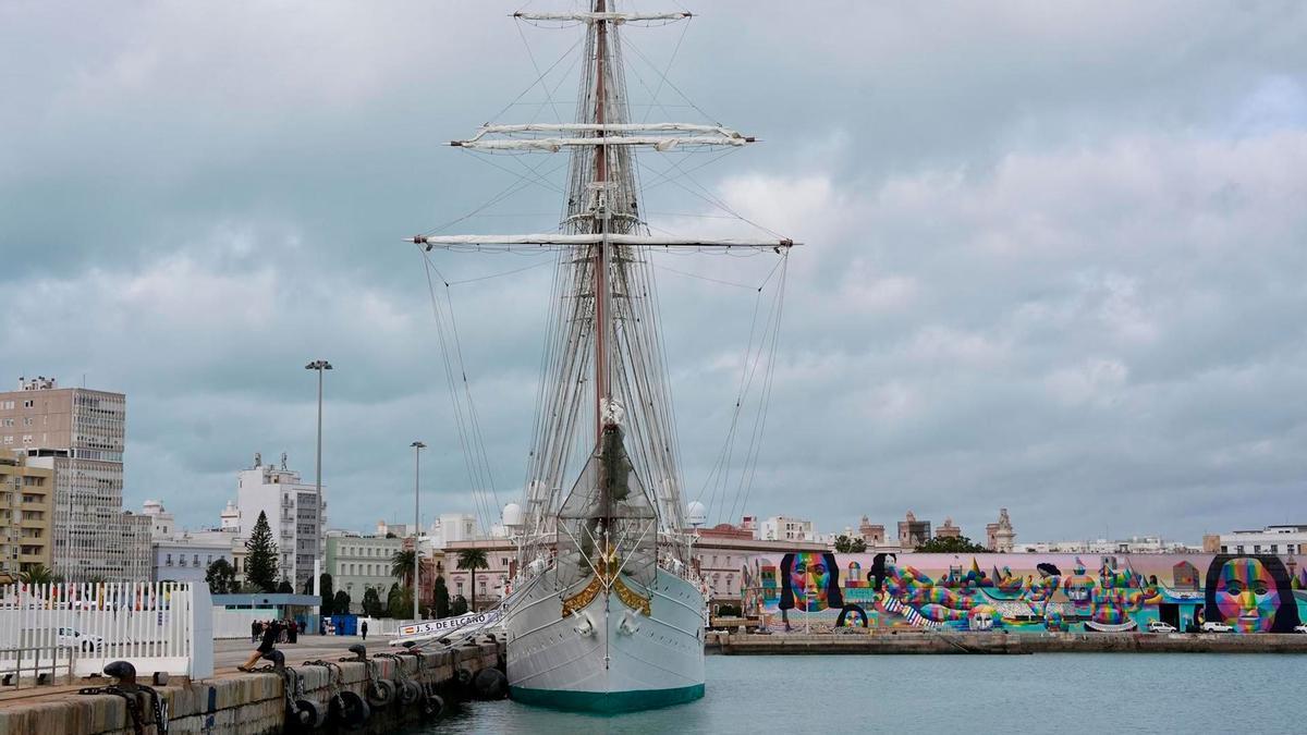 "Elcano" desde dentro: el inmenso privilegio de navegar unos días a bordo del buque.