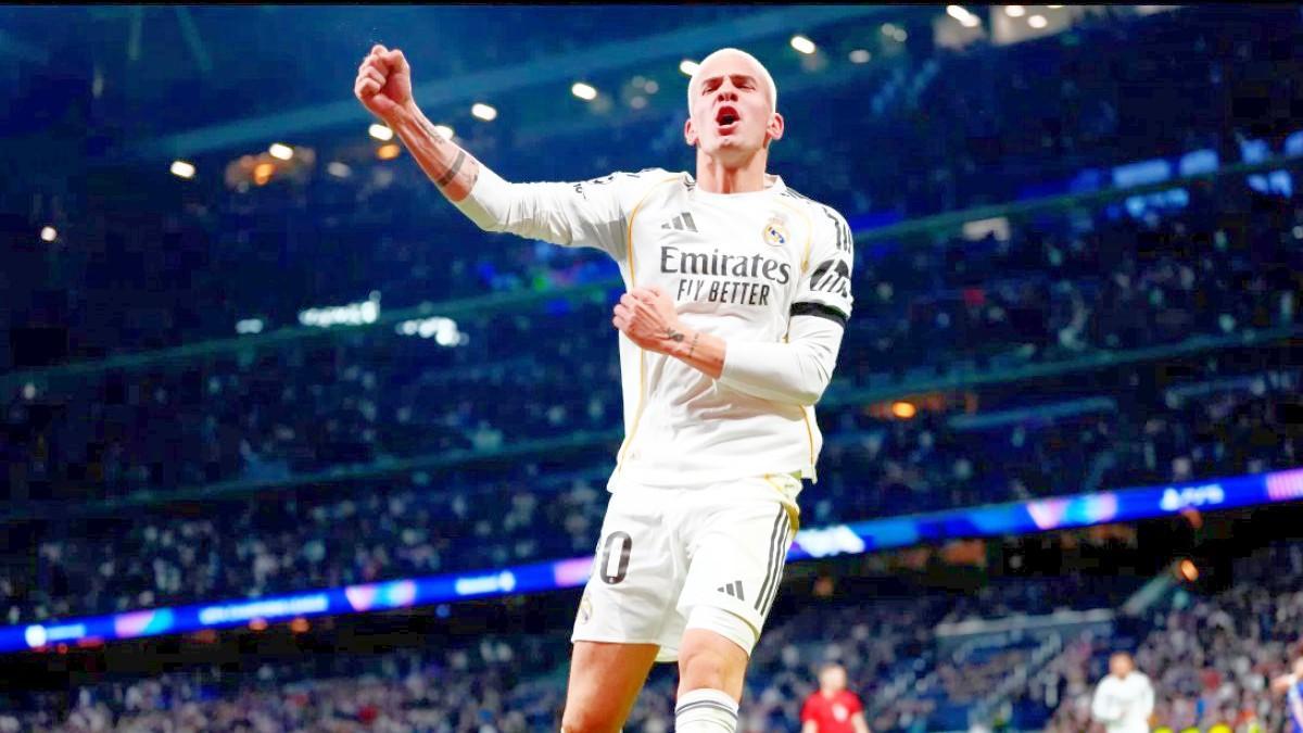 Mastantuono en plena celebración del gol al Mónaco