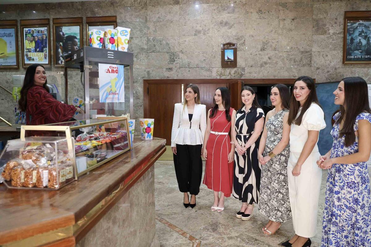 La Bellea del Foc y sus damas comparten su pasión por el cine