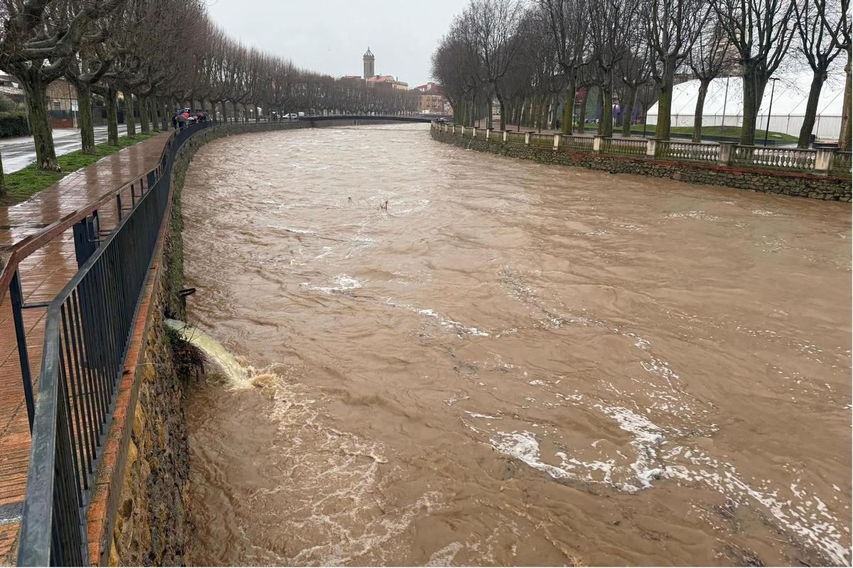 El río Daró, desde el Pont Vell de la Bisbal.