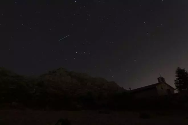 Cómo ver las Perseidas en la lluvia de estrellas sobre Madrid