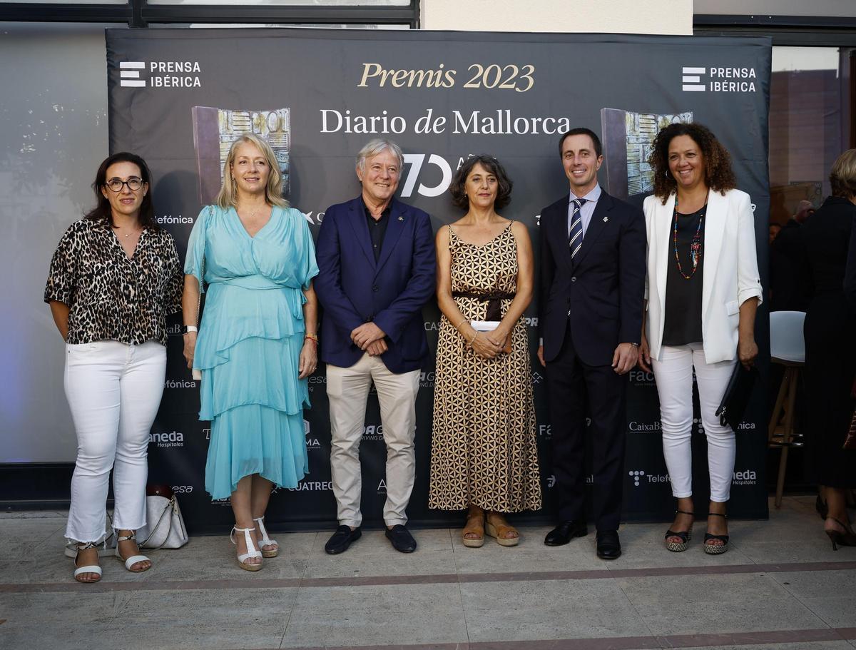 Joana Adrover, consellera del Consell de Mallorca; Pilar Amate, consellera del Consell de Mallorca; José Marcial Rodríguez, conseller de Turismo del Consell de Mallorca; Llorenç Galmés, presidente del Consell de Mallorca y Catalina Cladera, consellera del Consell de Mallorca.