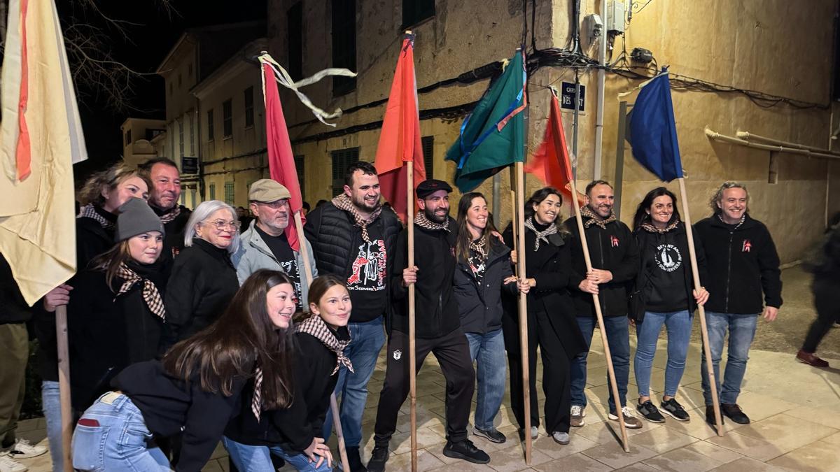 Los abanderados del Sant Antoni 2026 de Son Servera.