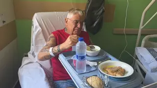 Cae parte del techo de escayola sobre la cama de un paciente del Hospital de Alicante