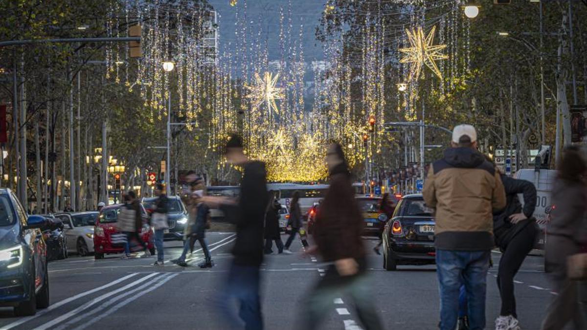 La época de Navidad puede suponer un gran esfuerzo económico para muchas personas, aunque hay una serie de recomendaciones para ahorrar en estas fechas.