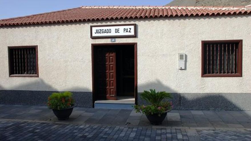 Los jueces de paz en Canarias dejan las bodas y asumen más conciliaciones