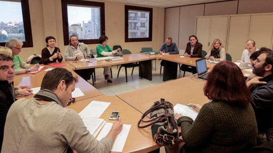 Inicio de la reunión entre sindicatos y Educación.