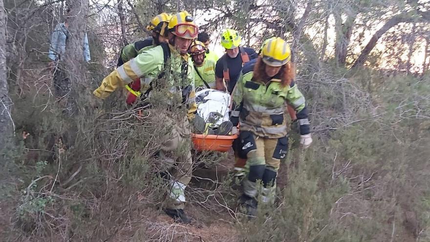 Rescate en Vilamarxant: los bomberos asisten a un hombre tras sufrir lesiones