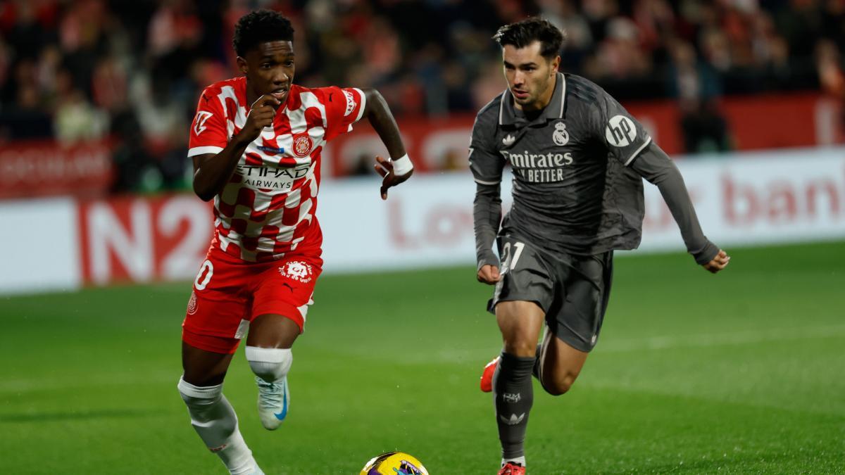 Yáser Asprilla, en una acción ofensiva contra el Real Madrid