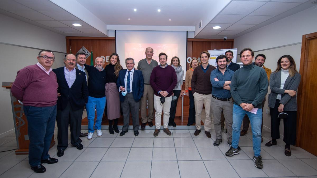 Foto de familia de todos los asistentes a la primera jornada de ITI Study Club Córdoba