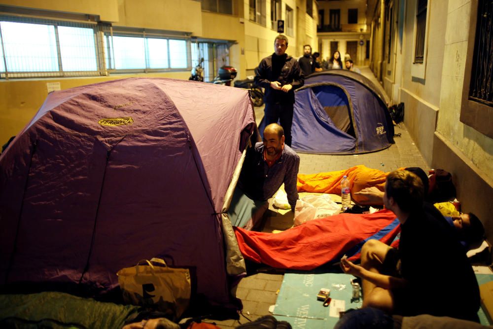 Colegios ocupados antes del referéndum ilegal en Cataluña