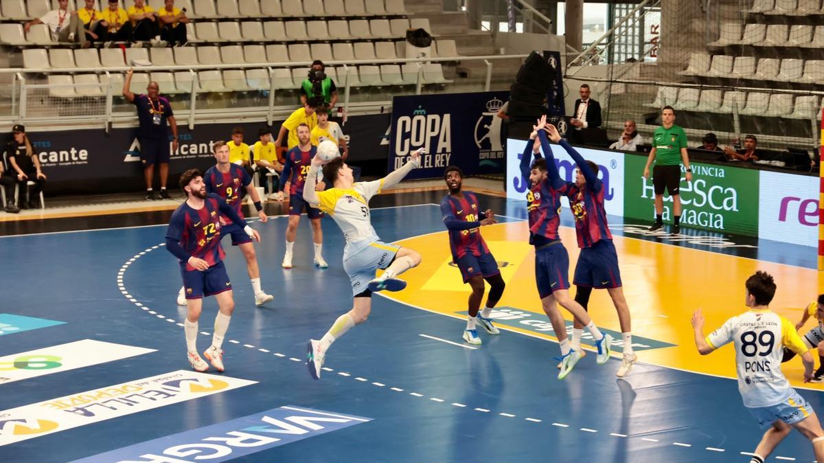 Arranca la Copa del Rey en Alicante con una Fan Zone junto la Centro de ...
