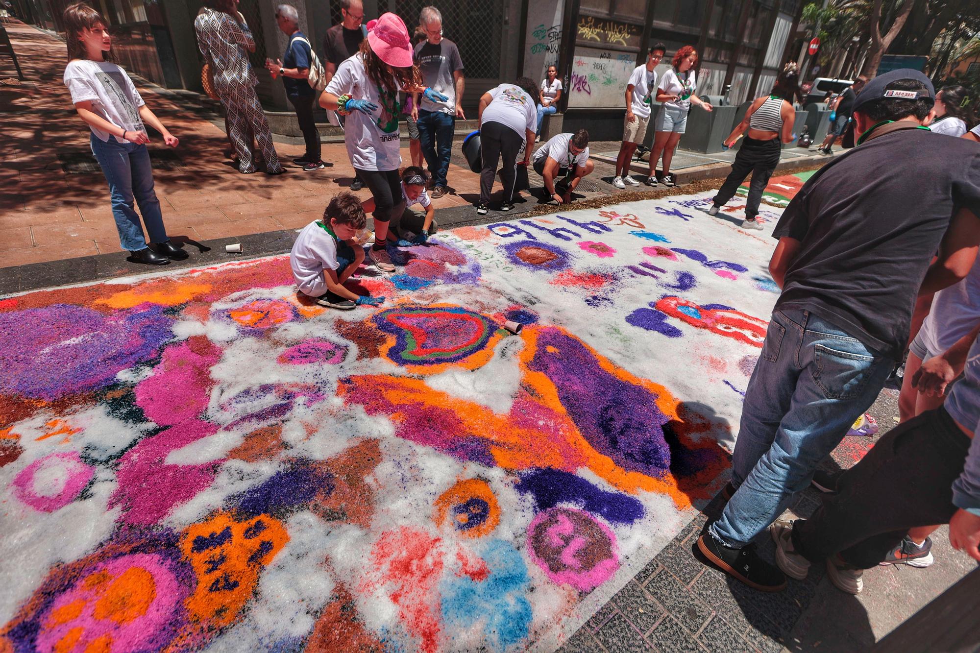 Alfombras del Corpus Christi en Santa Cruz