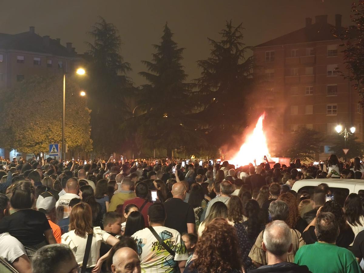 La hoguera de San Juan de La Corredoria.