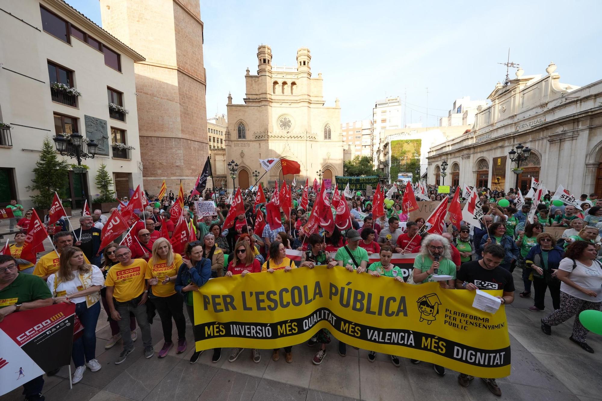 Galería de imágenes: La huelga general educativa concluye con una gran manifestación en Castellón