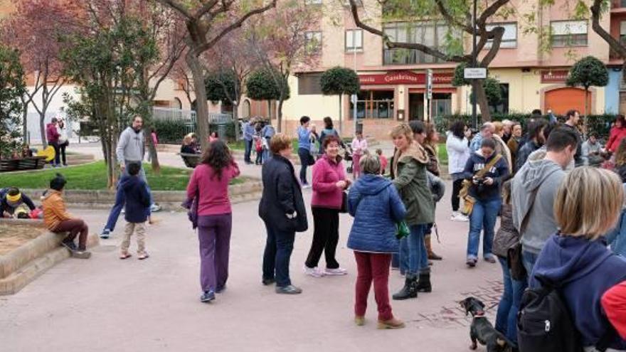 «Sentim els Parcs» lleva música y juegos a la plaza Escultor Adsuara