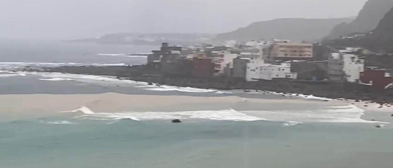 Lluvia en la costa de Moya