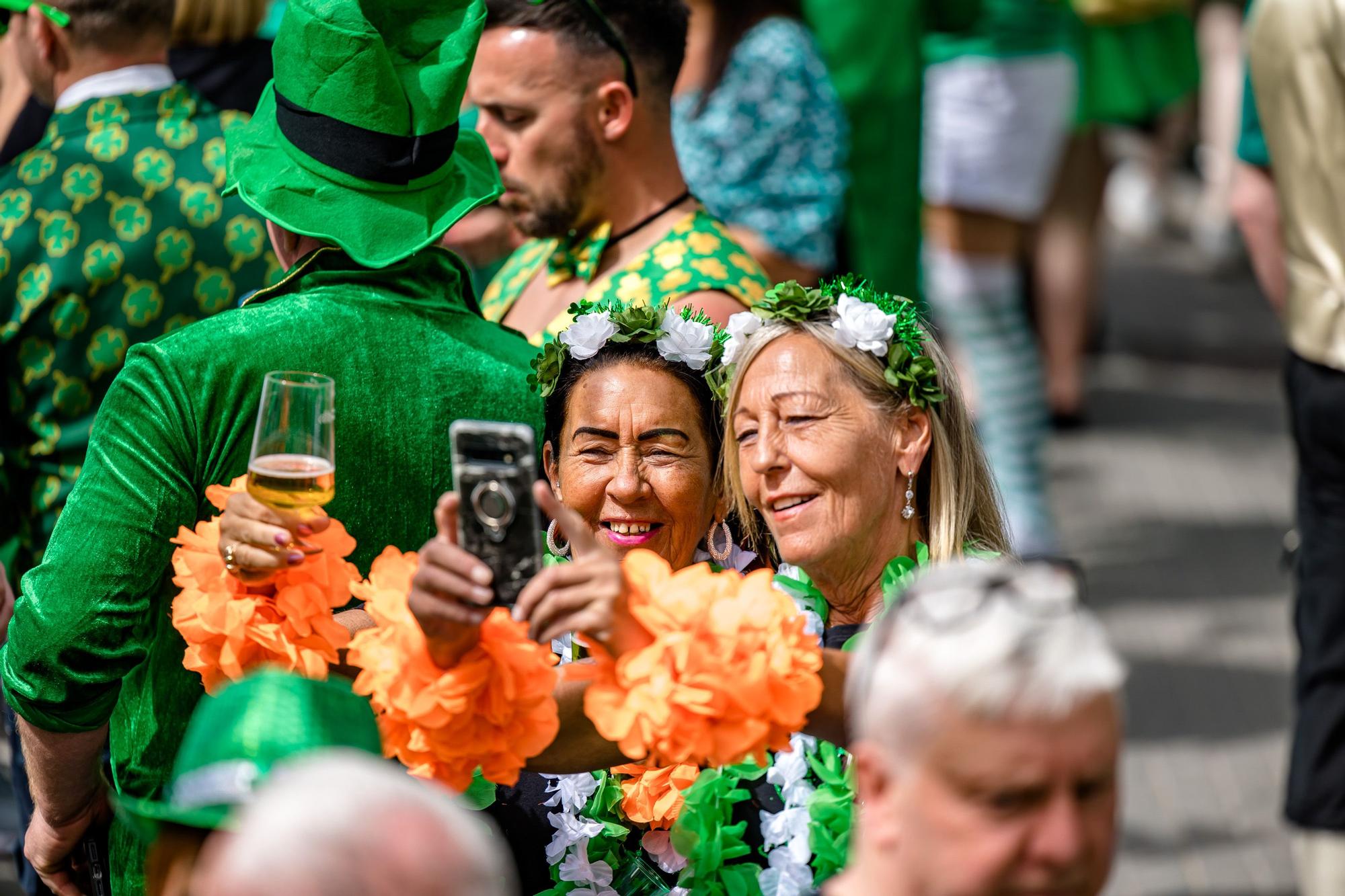 Saint Patrick llena de verde las calles de Benidorm