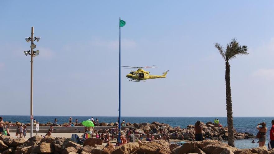 Paralizan la búsqueda en la playa del Cura al no haber denuncia de desaparición