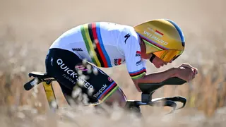 Pogacar se viste de amarillo en el gran día de Evenepoel