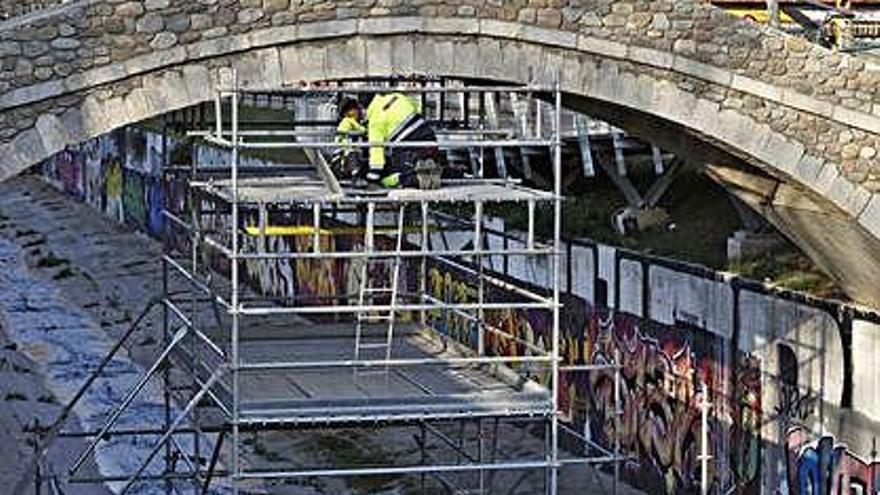 El pont del Dimoni, aquests dies, està essent estudiat.