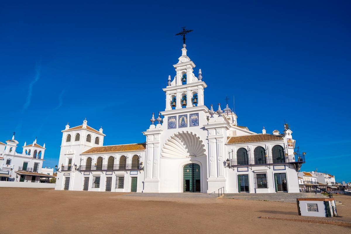 Ermita de El Rocío, iglesia de destino de peregrinación en Romería, Almonte de Huelva España