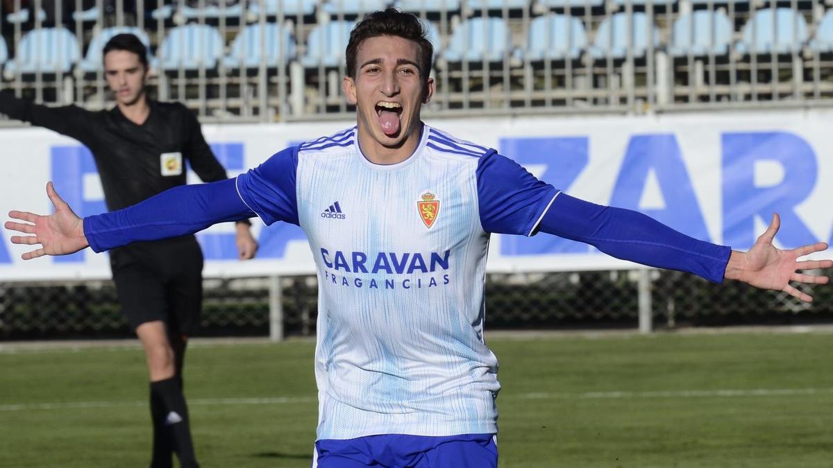 Baselga celebra un gol con el Deportivo Aragón, filial del Zaragoza.