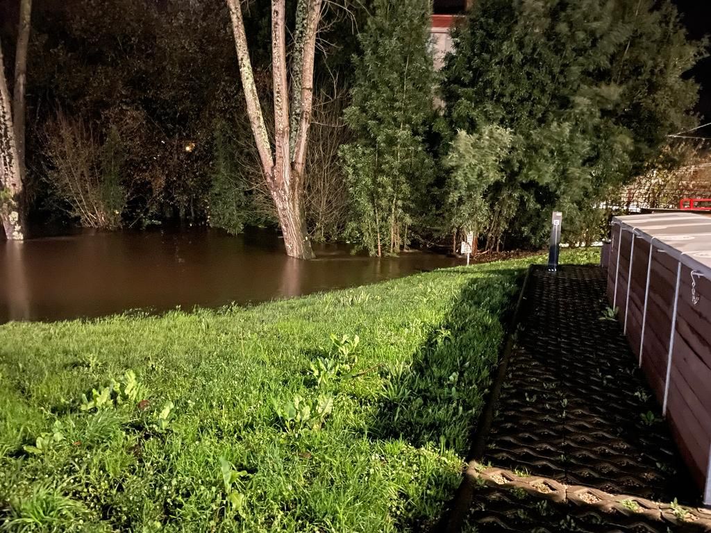 La crecida del río inunda Gondomar