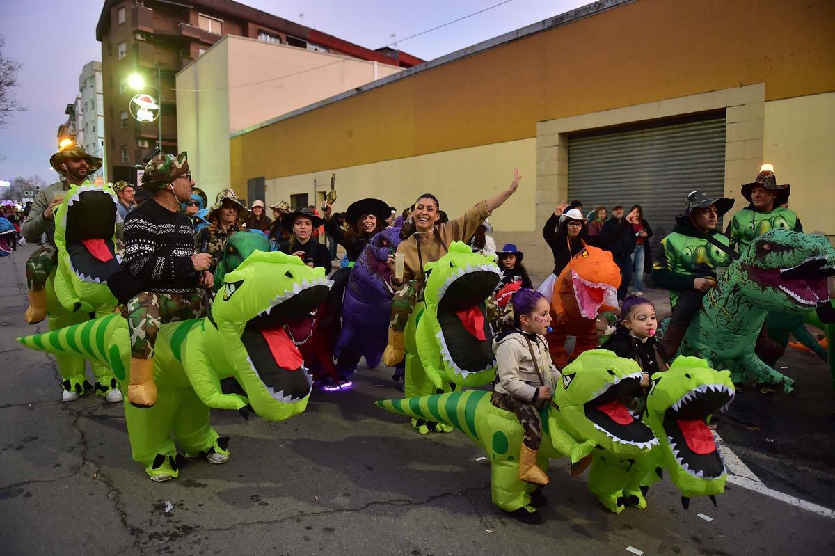 Fotogalería | El Carnaval de Navalmoral de la Mata exhibe su mejor cara cargada de innovación, alegría y creatividad