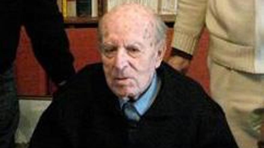 El escritor y periodista José Ponferrada fallece a los 98 años en Montilla