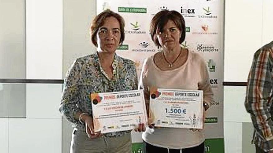 Deportes premia al colegio Virgen de Argeme