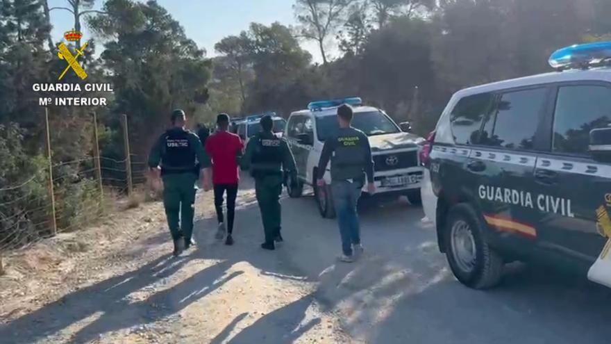 Dos detenidos por okupar una casa y darle una paliza a los propietarios con un bate y cadenas