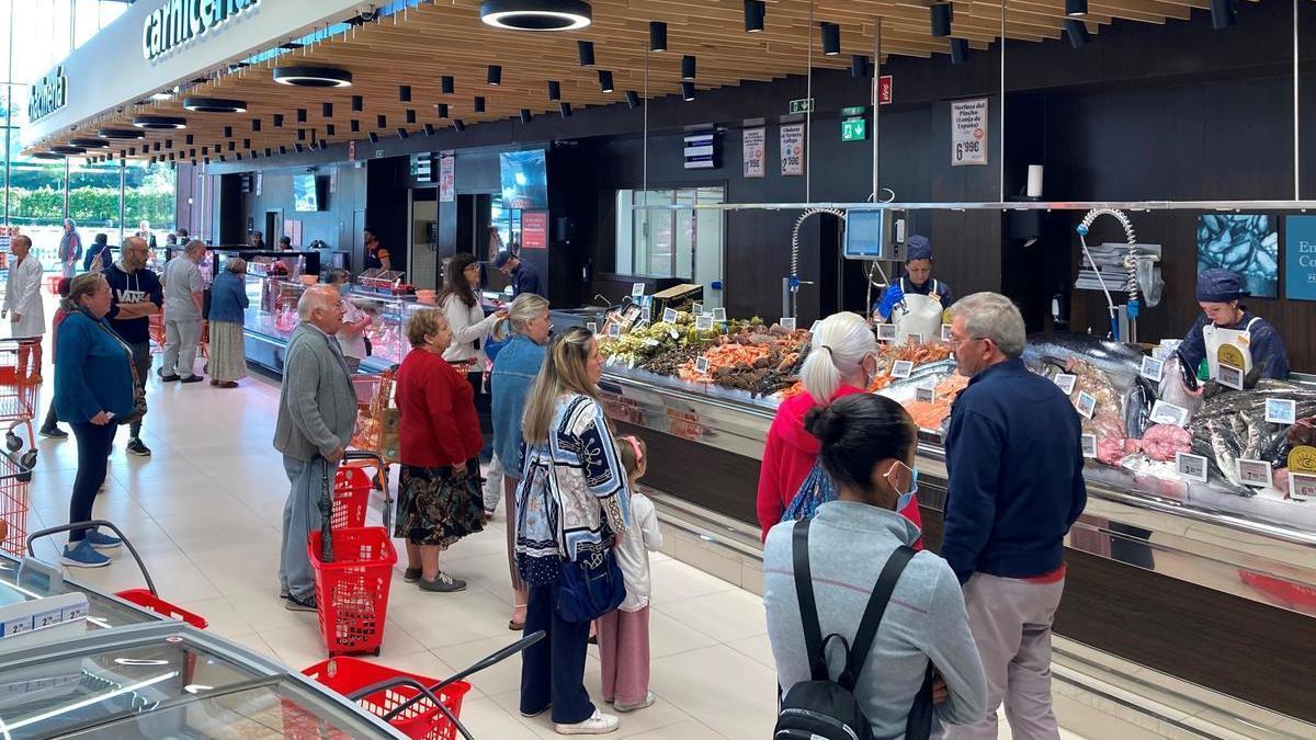 Gadis estrena hoy un supermercado en Iñás, su quinto punto de venta en Oleiros