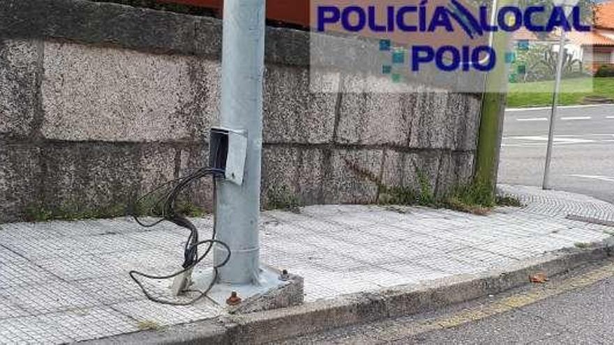 La farola donde actuaba el detenido. // FdV