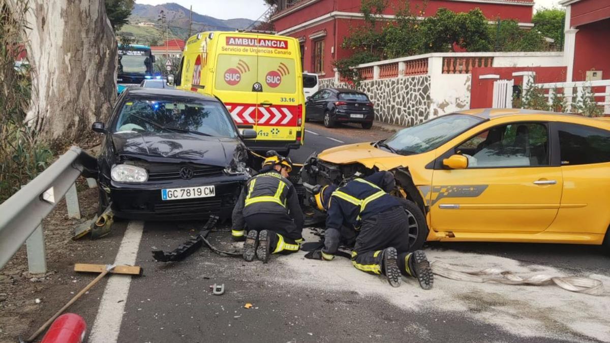 Colisión frontal  en Santa Brígida