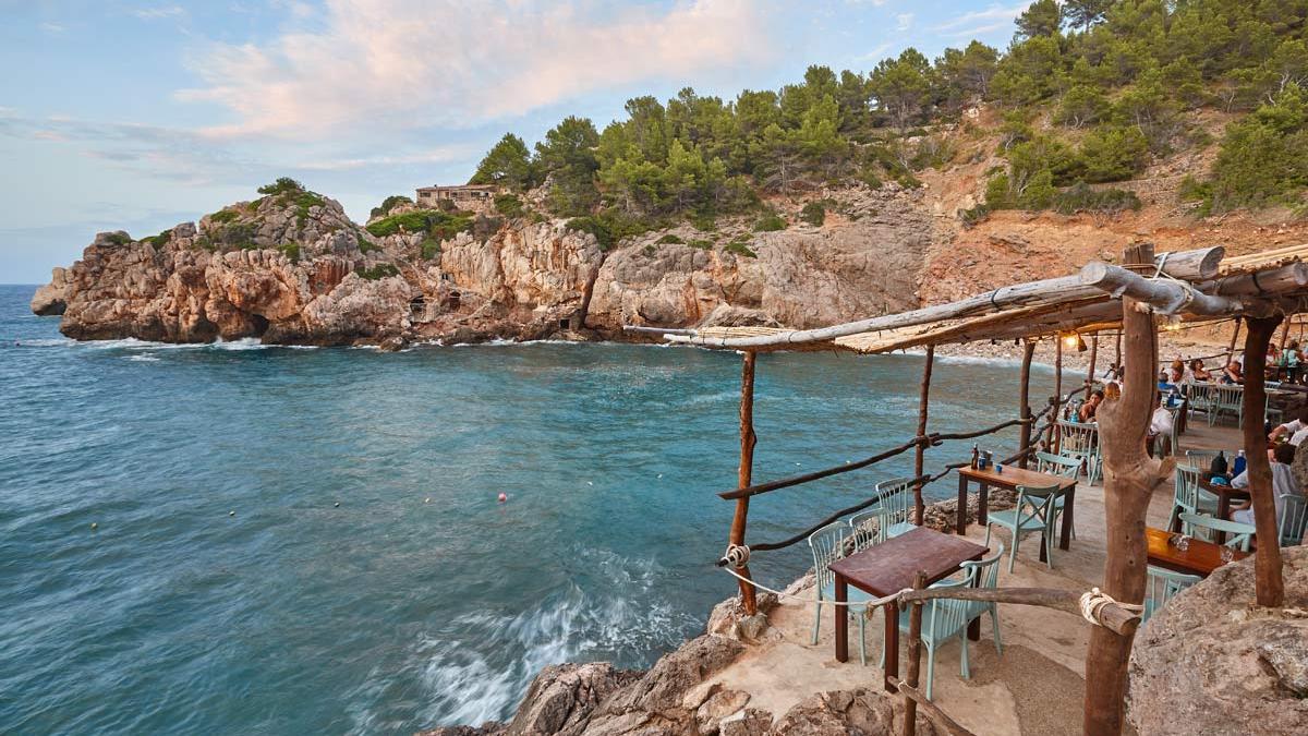 Chiringuito en Cala Deià, en Baleares