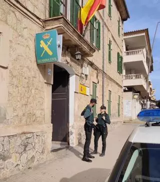 Detenido un ladrón de 41 años por una oleada de robos en coches y en viviendas de la Costa de los Pinos