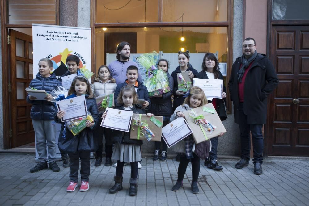 Entrega de premios del Concurso de Carteles del Descenso Folklórico del Nalón en La Pola de Laviana