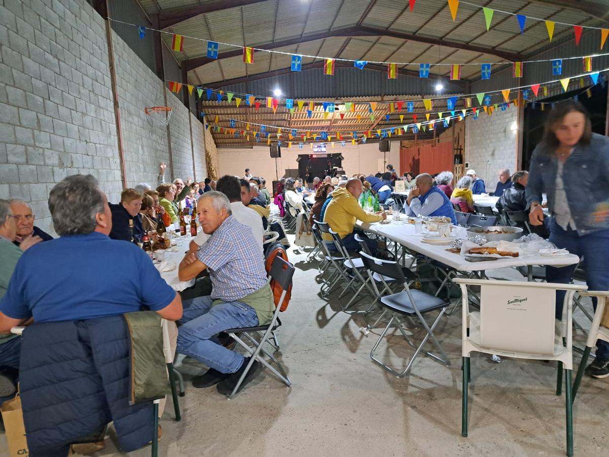 Un momento de la fiesta en La Barraca.