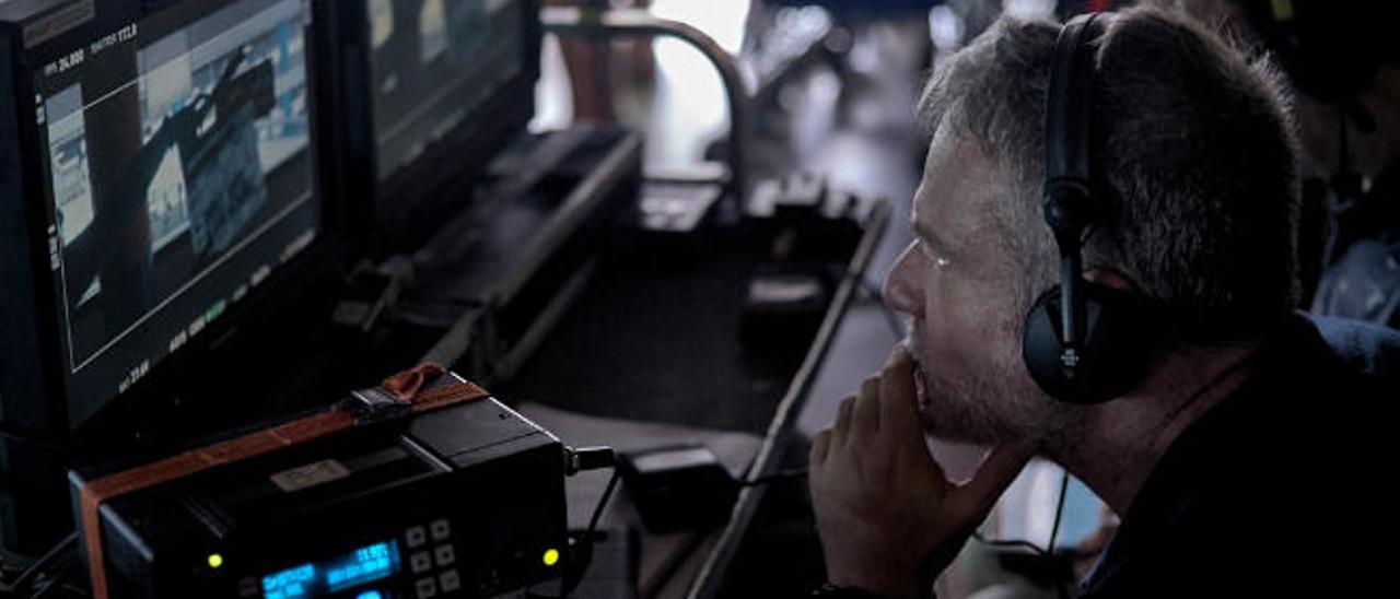 El director tinerfeño, durante el montaje de la película en Madrid.