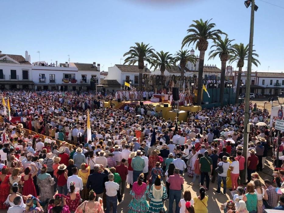 Camino al Santuario de la Virgen del Rocío en Almonte.