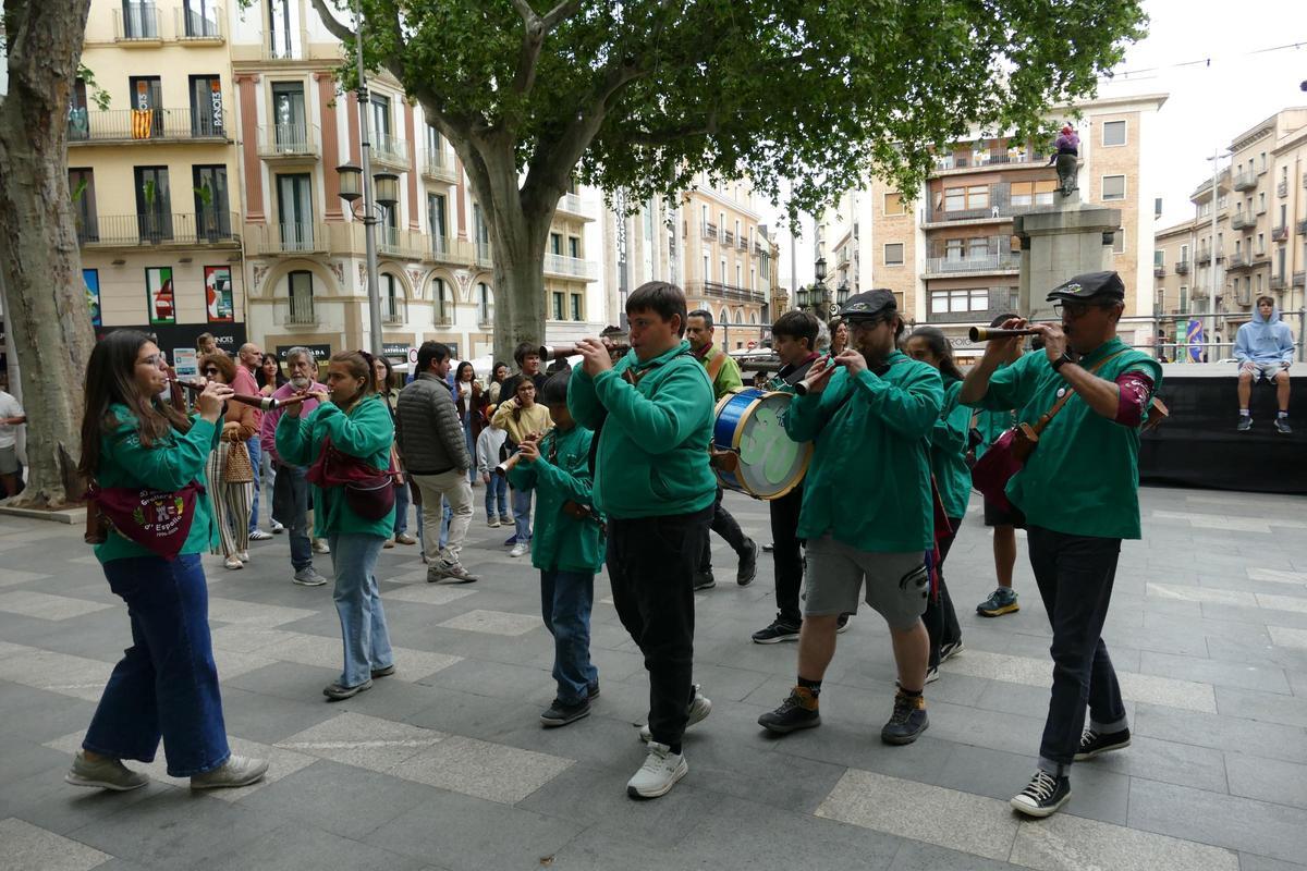 EN IMATGES | La tercera edició del Tramuntakada Festival fa vibrar el centre de Figueres