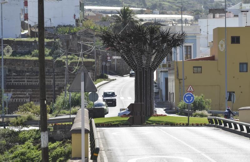 22/12/2018 GÁLDAR. Carretera de Gáldar a San Isidro, Puente los tres ojos. FOTO: J. PÉREZ CURBELO  | 22/12/2018 | Fotógrafo: José Pérez Curbelo