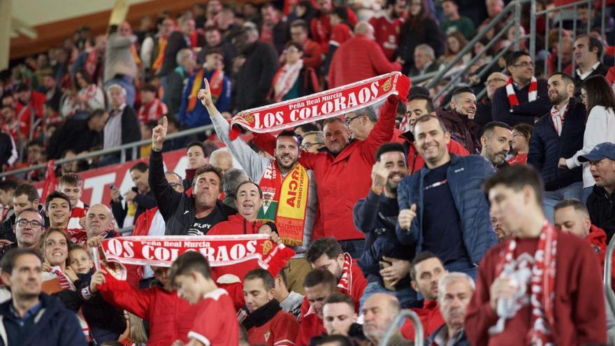 El Real Murcia vuelve a apostar por las promociones pese al mal recuerdo